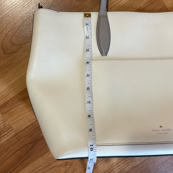 Kate Spade New York Adel Large Tote off-white refined grain leather FLAW - Picture 15 of 16